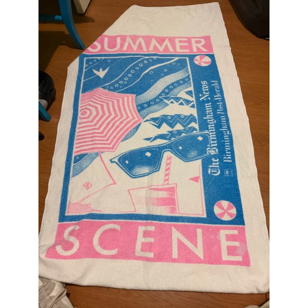 Vintage The Birmingham News Post-Herald Summer Scene Beach Towel Retro Pink Blue